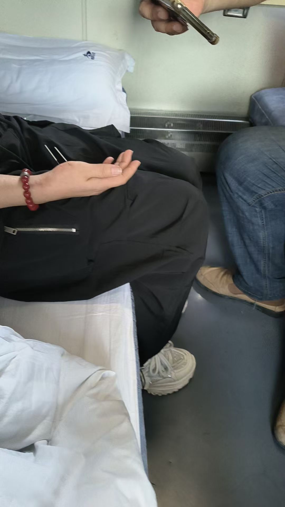 dbe245d72128de7ea1f112e0704088a